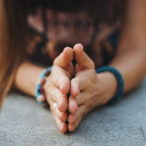 namaste-manos-yoga-alquimia